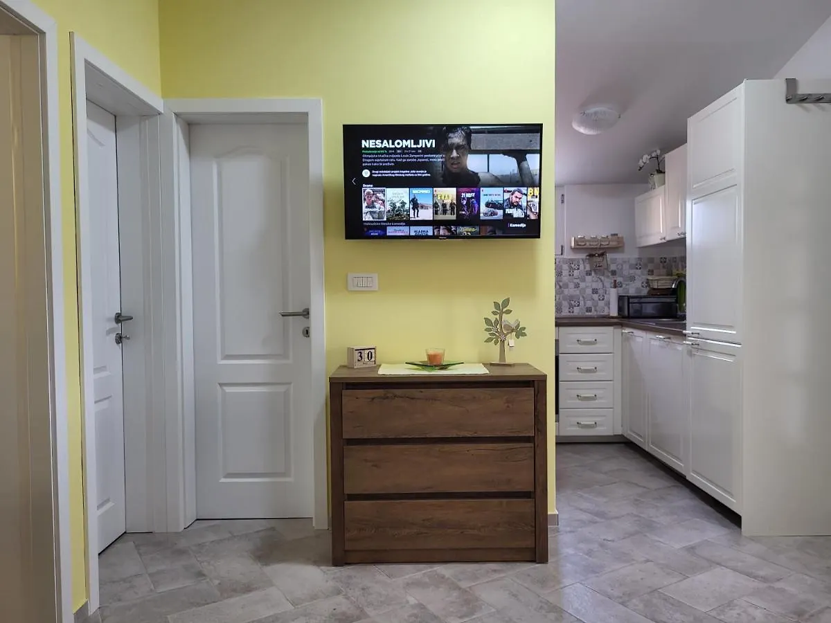 Apartment Pajo II Seline 0*,  Croatia